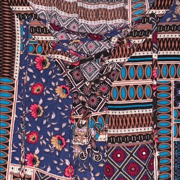 AE Top - Picture 3 of 4